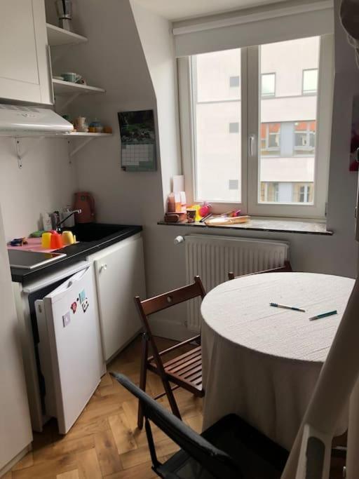 Stay In Maison De Metre In Etterbeek Brussels Ngoại thất bức ảnh