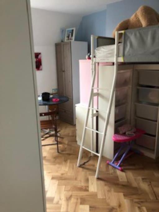 Stay In Maison De Metre In Etterbeek Brussels Ngoại thất bức ảnh